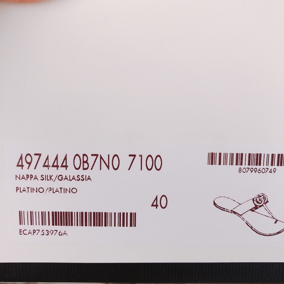 Sold! Gucci Marmont metallic leather thong sandals - Picture 5 of 7